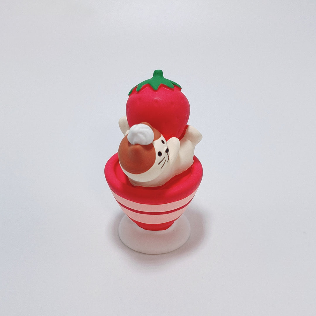 DECOLE concombre Strawberry Pudding Figure