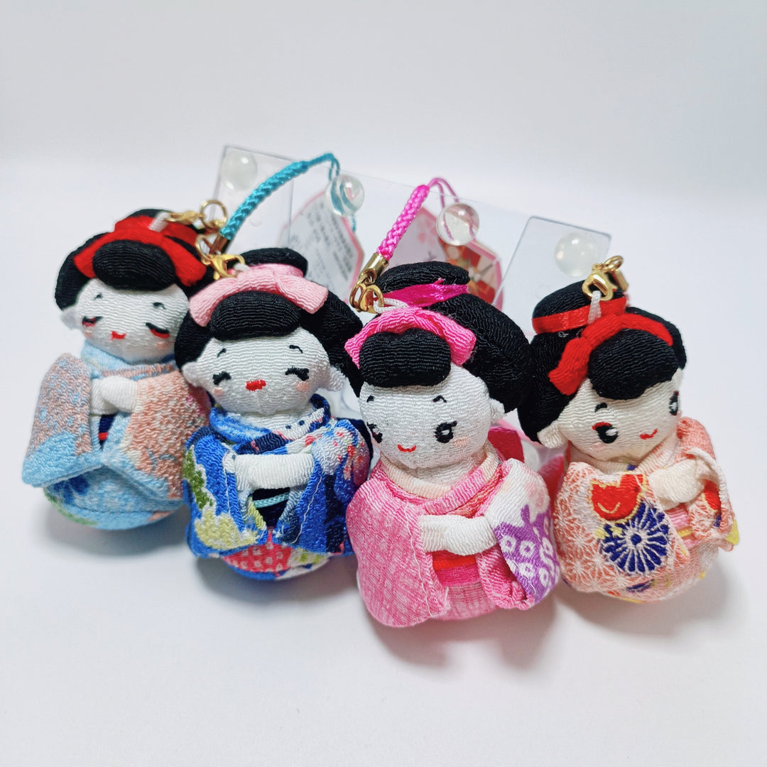 Mini llavero de peluche de Maiko Girl hecho a mano (diseño aleatorio)