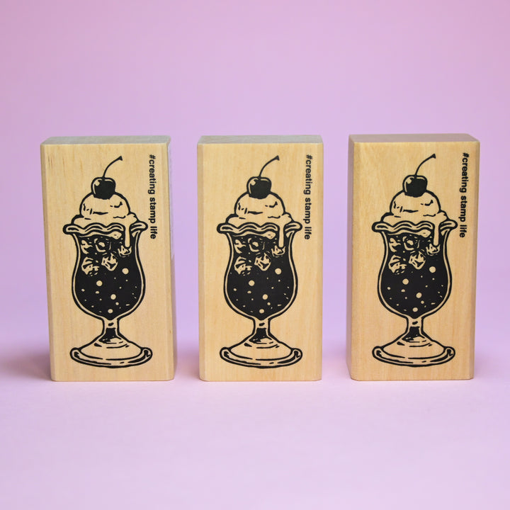 I ♥ STAMP Medium Stamp Melting Cream Soda