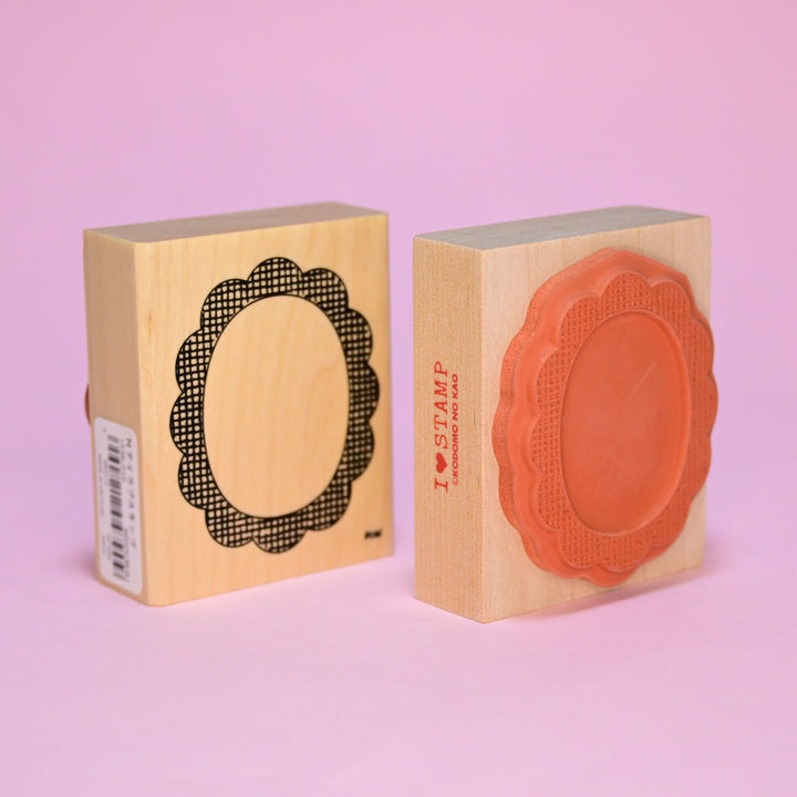 I ♥ STAMP Big Stamp Scallop Frame