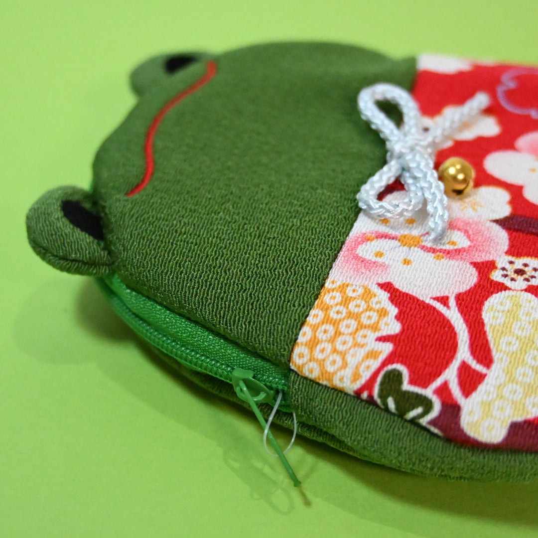 Frog Japanese Textile Mini Pouch (Red Flower Belly)