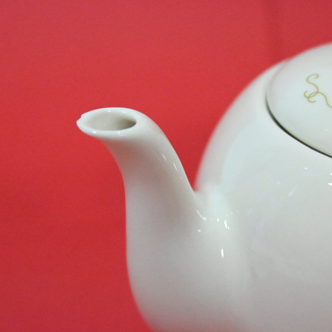 [Pre-loved] [Posukuma Café Limited] Posukuma Music & Letters Teapot with Secure Wrapping (Unused)