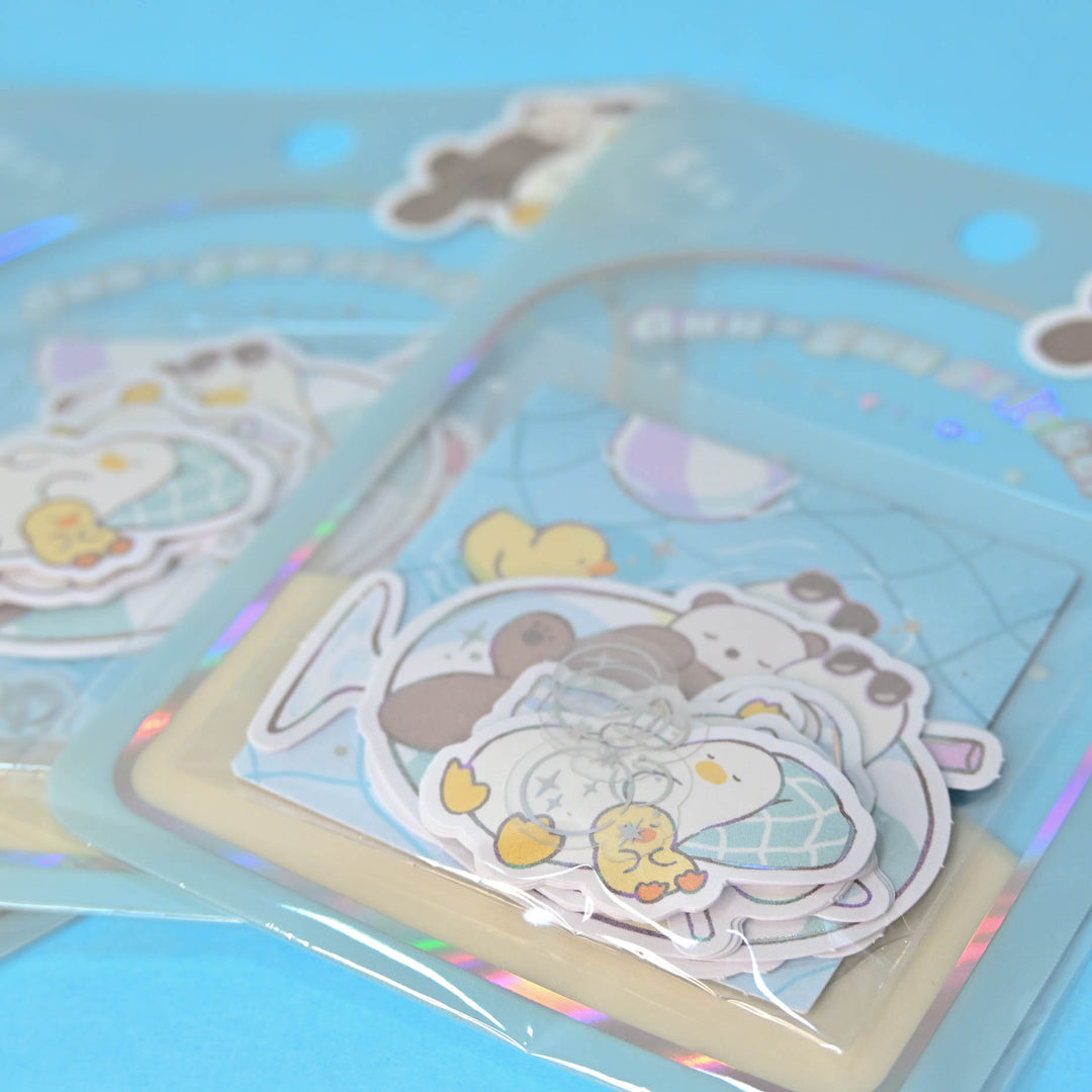 Guu-guu Sleeping Duck Otter Flake Seal