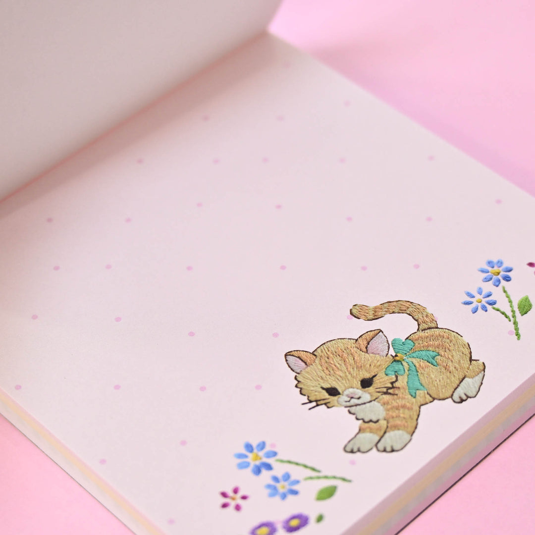 Spica-Pika Playful Little Kitten Pink Memo Pad