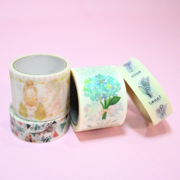 [Pre-loved] Mixed Stationery Set with Cute Bag