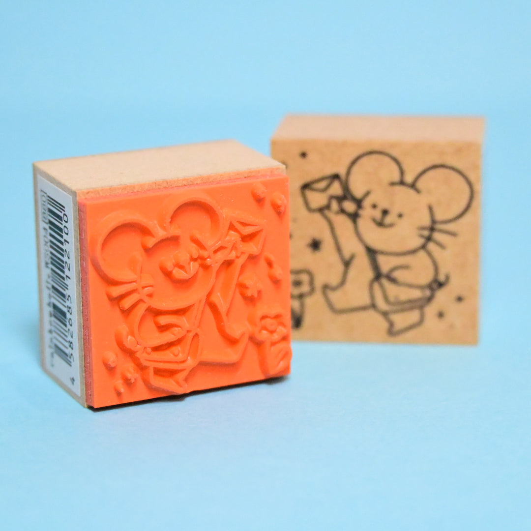 (WS004) Rainbowholic x Mandie Kuo Cute Mouse Mailman Wooden Stamp