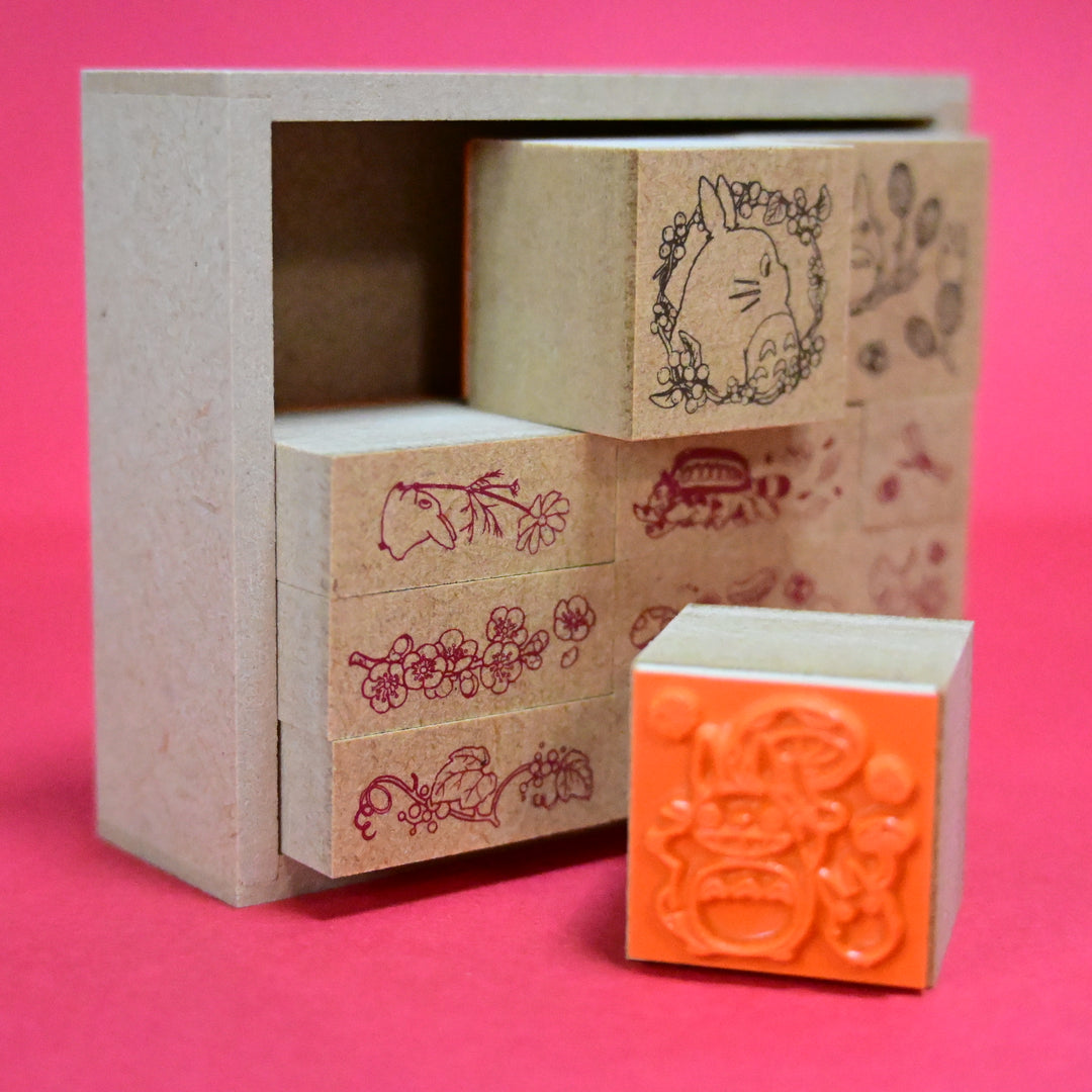 My Neighborhood Totoro with Plants Wooden Stamp Set - Red