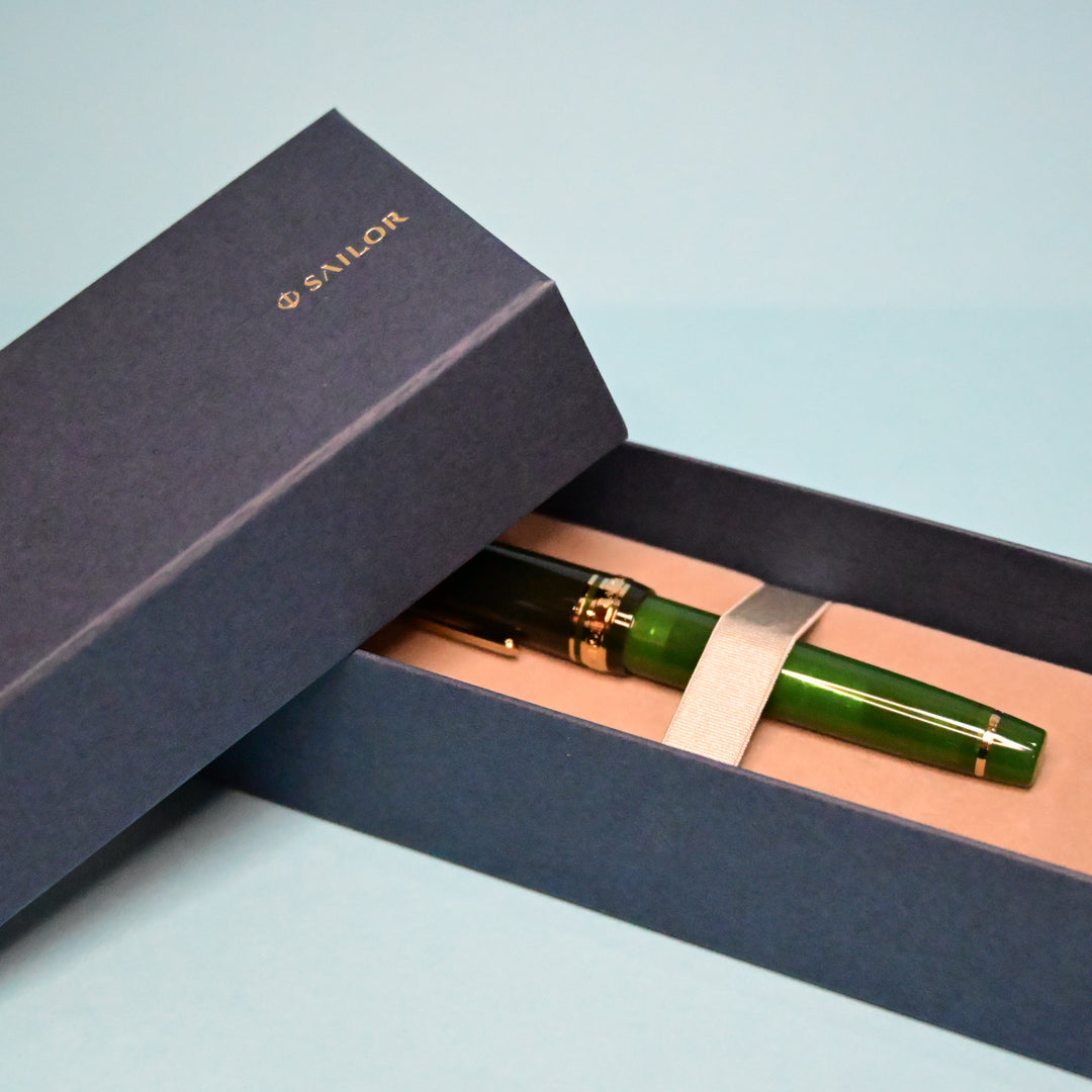 [Pre-order] Sailor World's Tea Time Matcha Fountain Pen + Ink