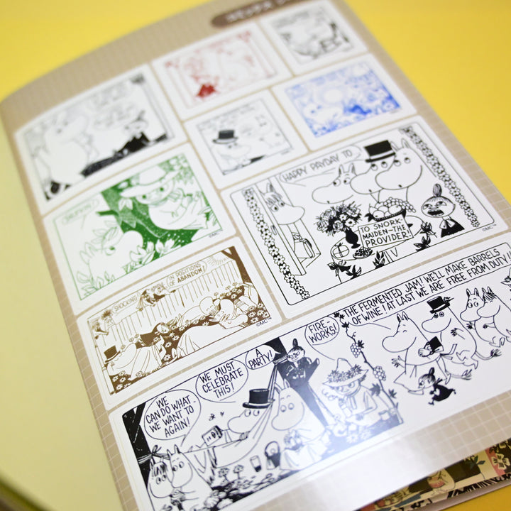 Moomin Dreamy Sticker Book