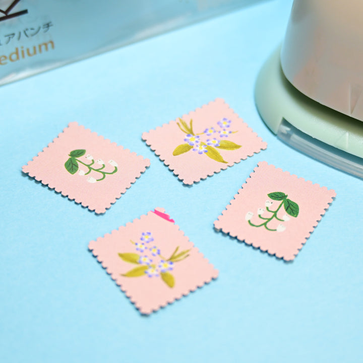 Kuretake KurePunch Stamp Shaped Scrapbooking Punch