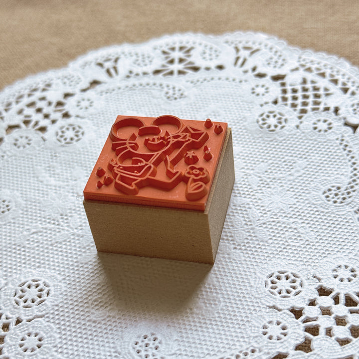 (WS004) Rainbowholic x Mandie Kuo Cute Mouse Mailman Wooden Stamp