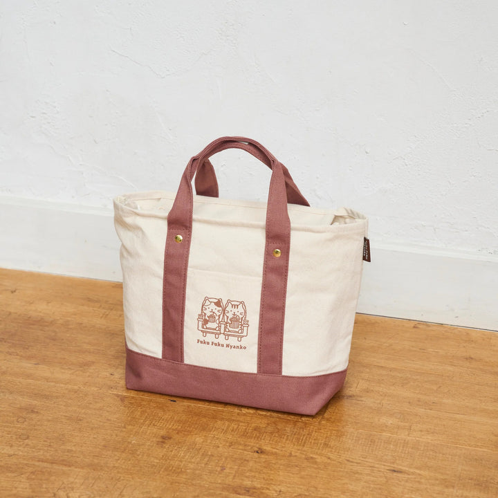 [Pre-order] HAPiNS Fuku Fuku Nyanko 2026 Lucky Bag [DAY OUT]